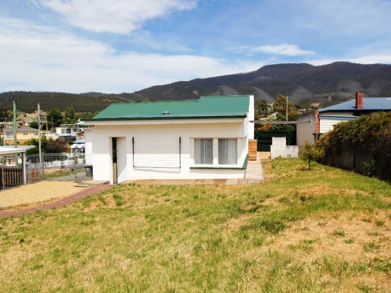 46 Hilton Road, Claremont TAS 7011