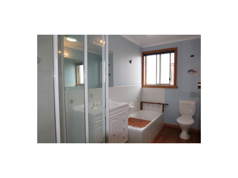 6 Birch Road, Lutana TAS 7009