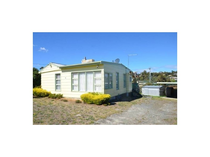 4 Webb Street, Dodges Ferry TAS 7173