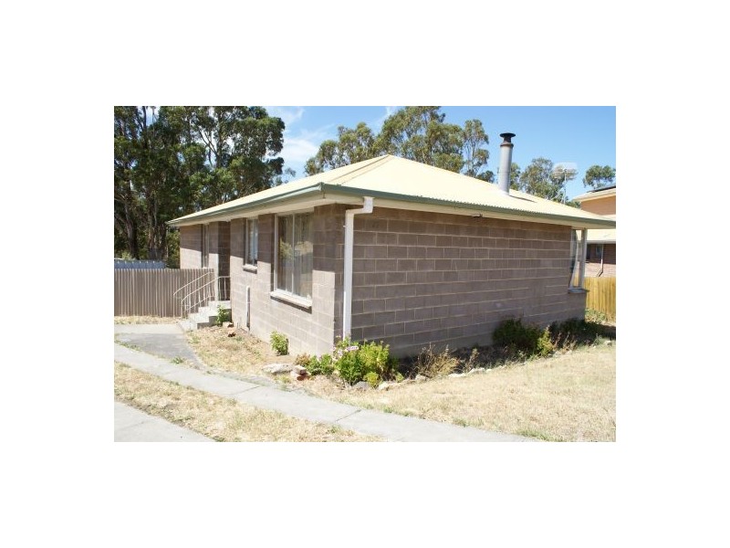 27 Calvert Crescent, Gagebrook TAS 7030