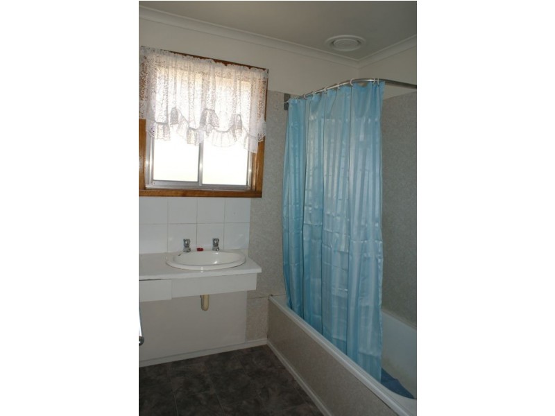 27 Calvert Crescent, Gagebrook TAS 7030