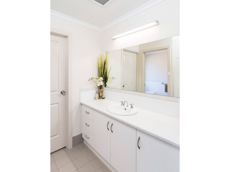 11 Parker Road, Mount Barker SA 5251