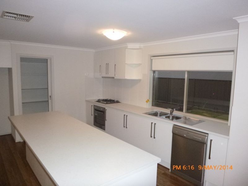 18 Bradford Street, Mount Barker SA 5251