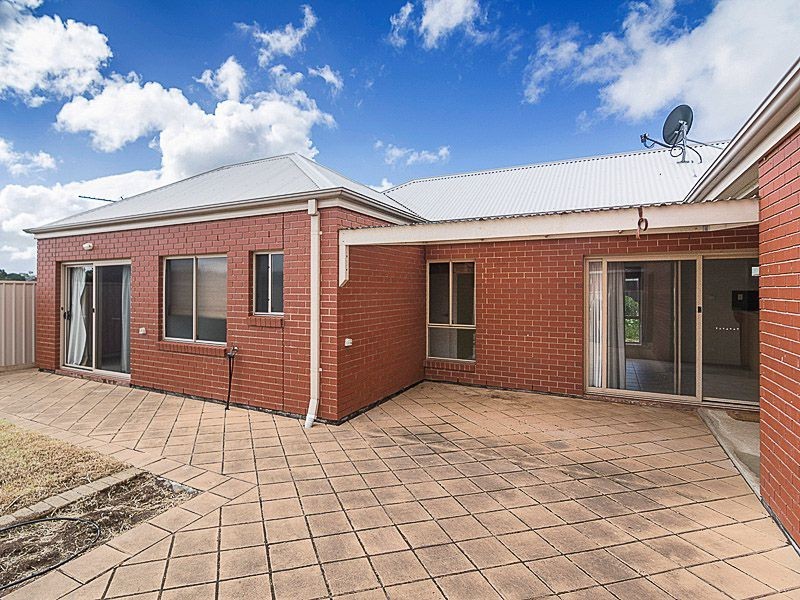 2/11 Princes Highway, Nairne SA 5252