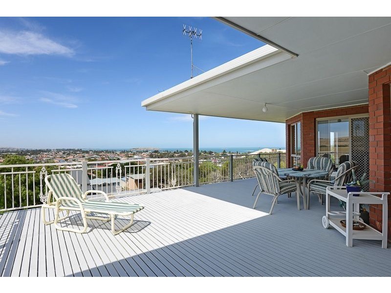32 Clive Avenue, Encounter Bay SA 5211