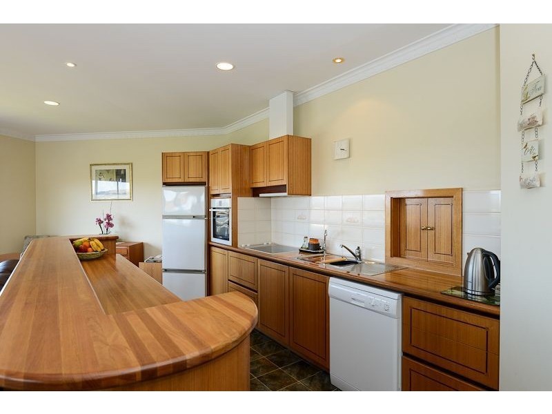 32 Clive Avenue, Encounter Bay SA 5211