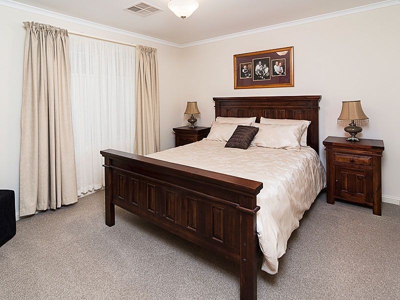 14 Fairweather Drive, Strathalbyn SA 5255