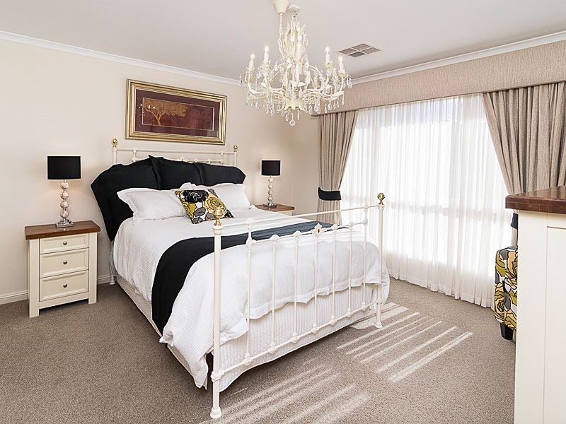 14 Fairweather Drive, Strathalbyn SA 5255