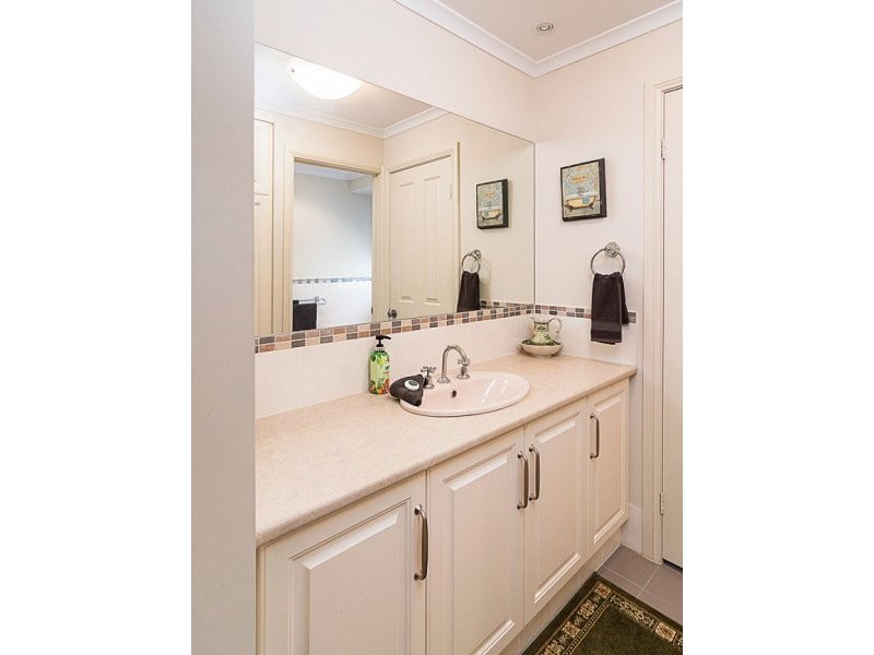 14 Fairweather Drive, Strathalbyn SA 5255