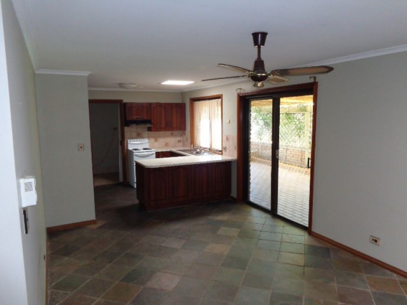 17 Berry Smith Drive, Strathalbyn SA 5255