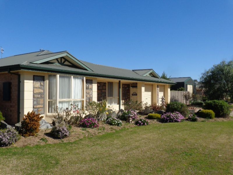 10 Garwood Avenue, Strathalbyn SA 5255