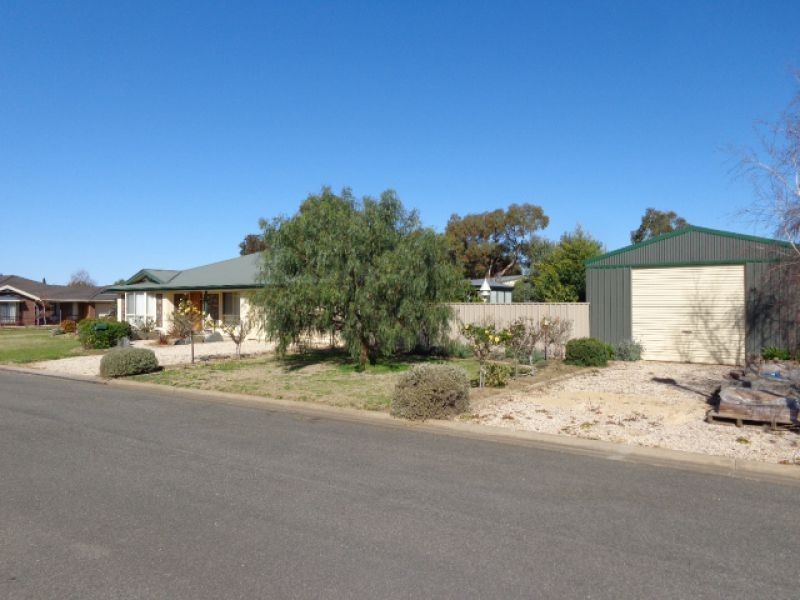 10 Garwood Avenue, Strathalbyn SA 5255