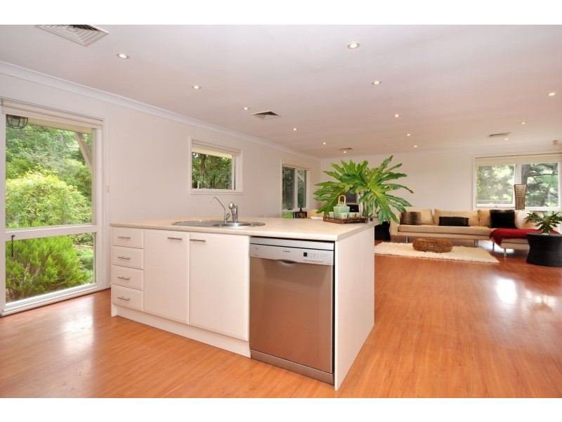 6 Pritchard Drive, Stirling SA 5152