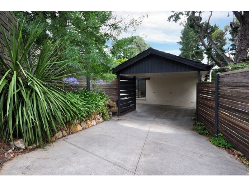 6 Pritchard Drive, Stirling SA 5152