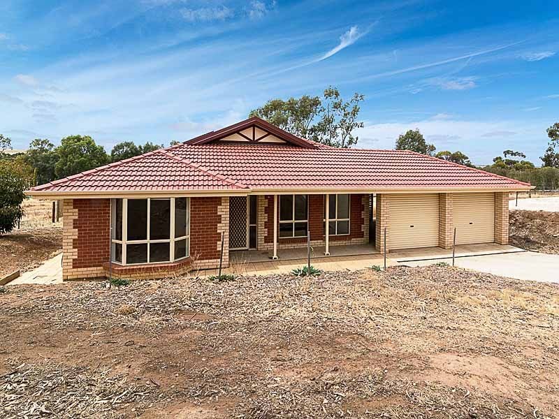 11 Young Road (via Renfrey Road), Kanmantoo SA 5252