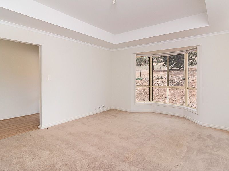 11 Young Road (via Renfrey Road), Kanmantoo SA 5252