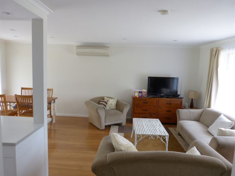 6 Bernhardt Crescent, Hahndorf SA 5245