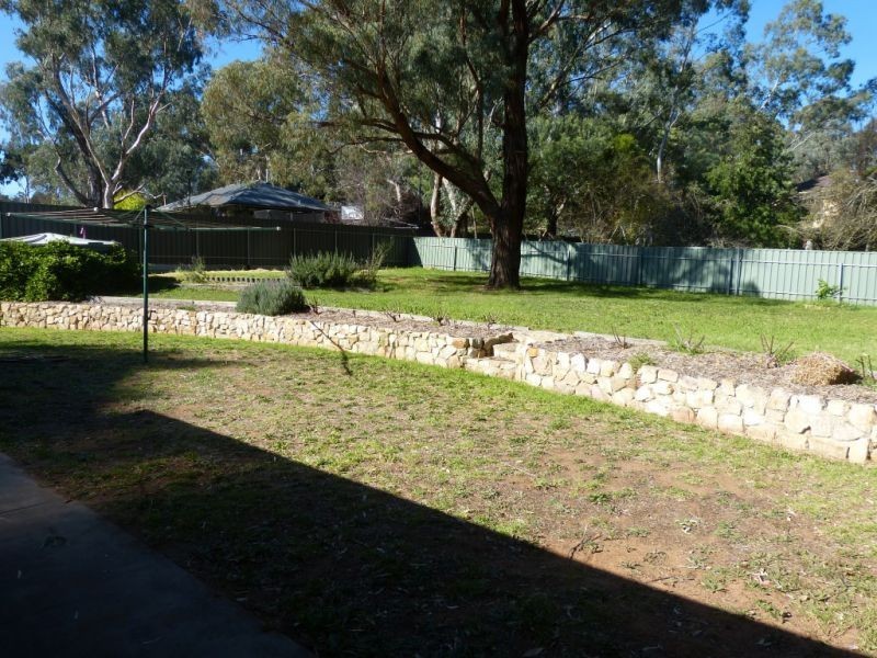 6 Bernhardt Crescent, Hahndorf SA 5245