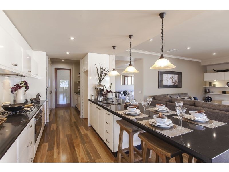 11 Bluestone Drive, Mount Barker SA 5251