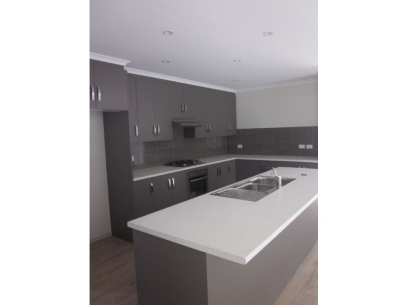 7 Laver Street, Mount Barker SA 5251