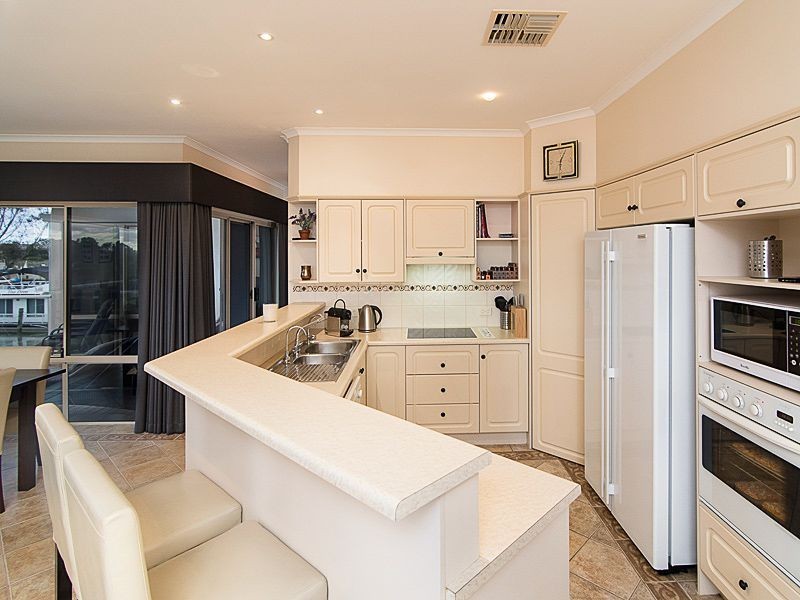 28 Riverglen Drive, Murray Bridge SA 5253