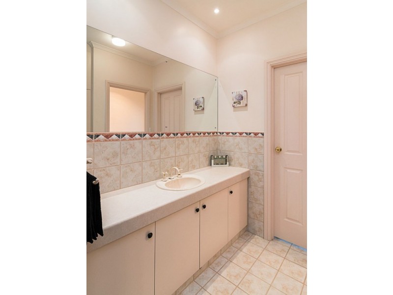 28 Riverglen Drive, Murray Bridge SA 5253