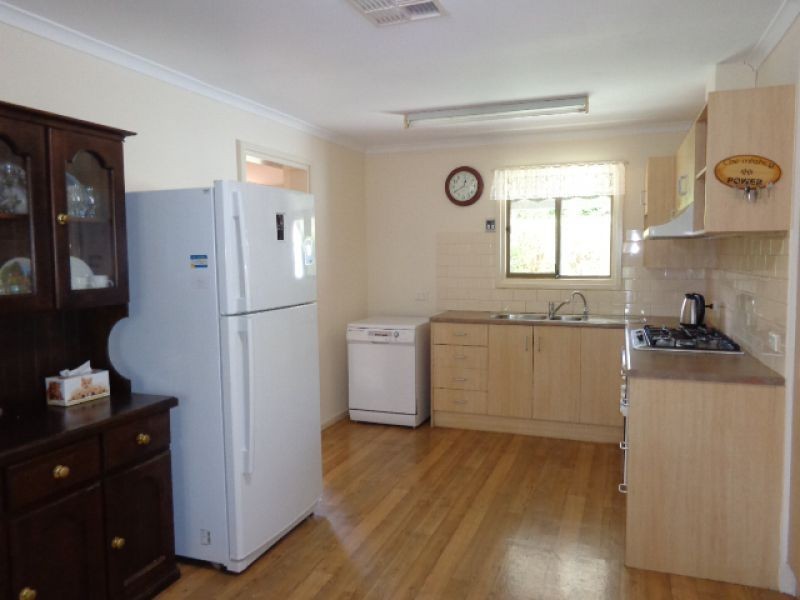 8 Alberg Avenue, Mount Barker SA 5251