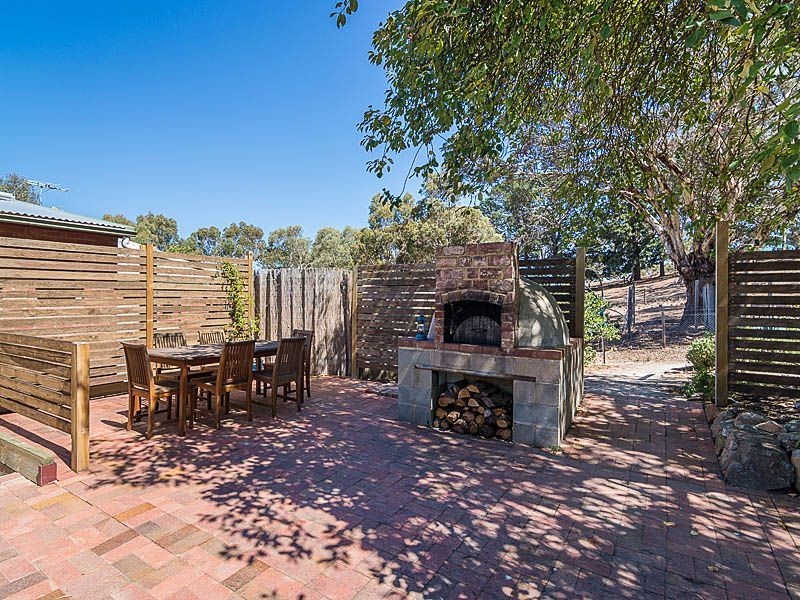 203 Watts Rd, Brukunga SA 5252