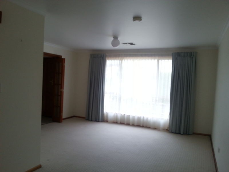 8 Heinrich Court, Mount Barker SA 5251