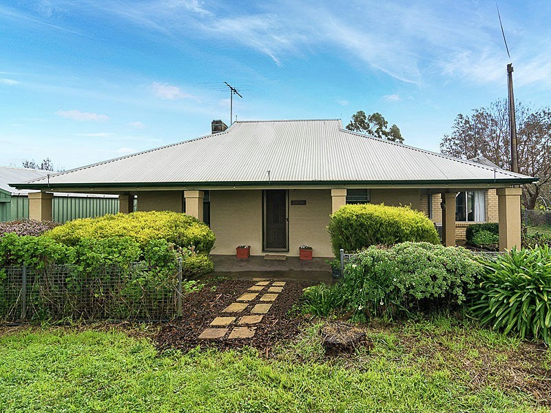 142 Berry Road, Chapel Hill SA 5153