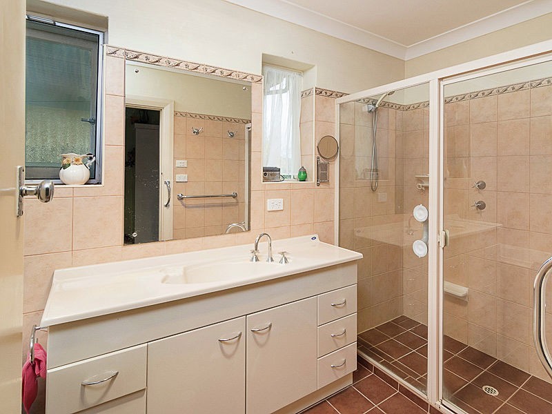 142 Berry Road, Chapel Hill SA 5153