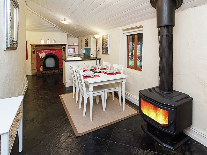 7 Parish Hill Road, Uraidla SA 5142