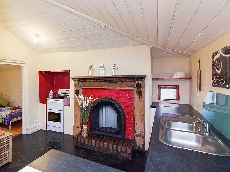 7 Parish Hill Road, Uraidla SA 5142