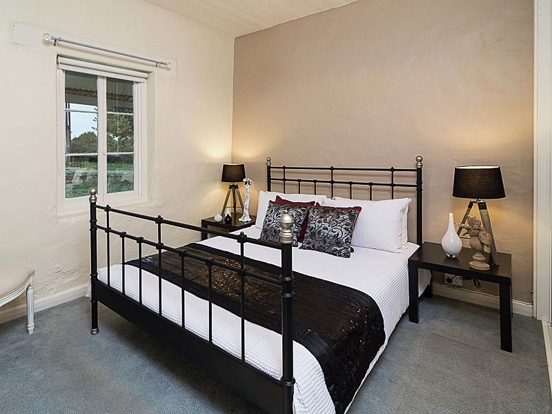 7 Parish Hill Road, Uraidla SA 5142