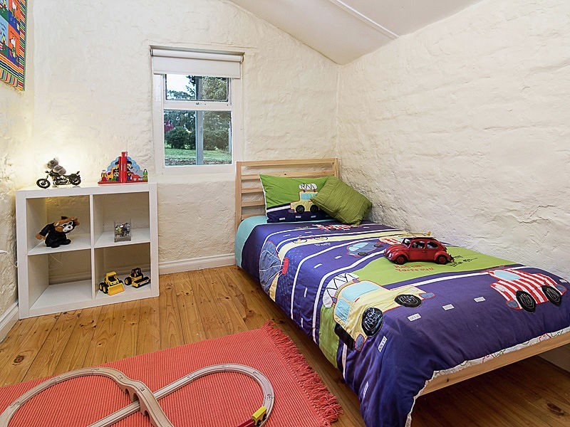 7 Parish Hill Road, Uraidla SA 5142