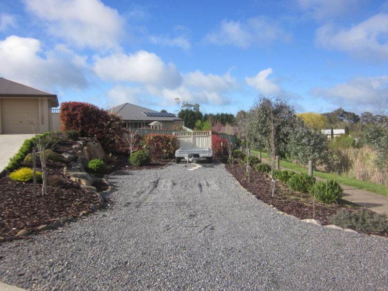 4 Tara Court, Littlehampton SA 5250