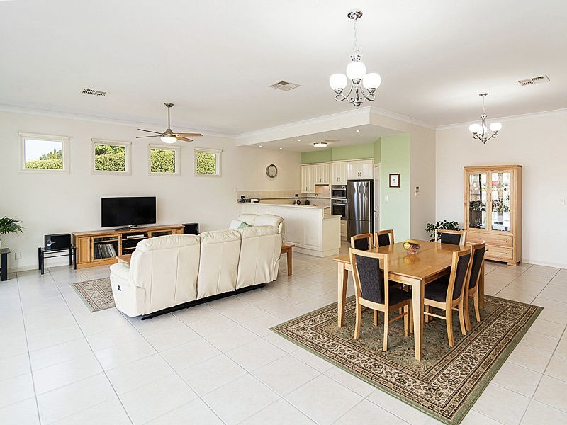 14 Nicholas Paech Drive, Hahndorf SA 5245