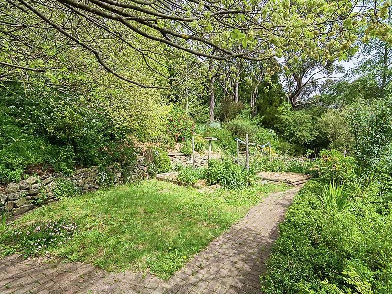 10 Elborough Avenue, Uraidla SA 5142