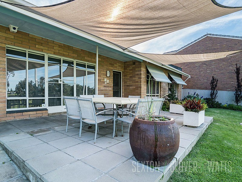 23 Kent Dr, Victor Harbor SA 5211