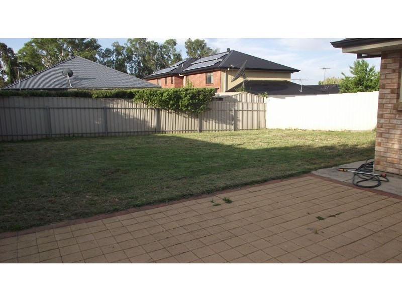 10 Randell Street, Mount Barker SA 5251