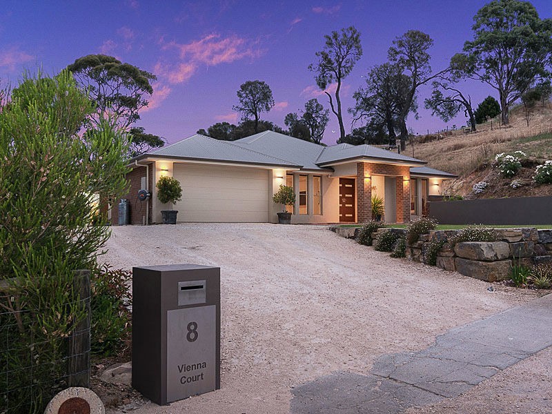 8 Vienna Court, Mount Barker SA 5251