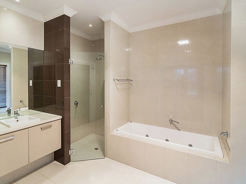 8 Vienna Court, Mount Barker SA 5251