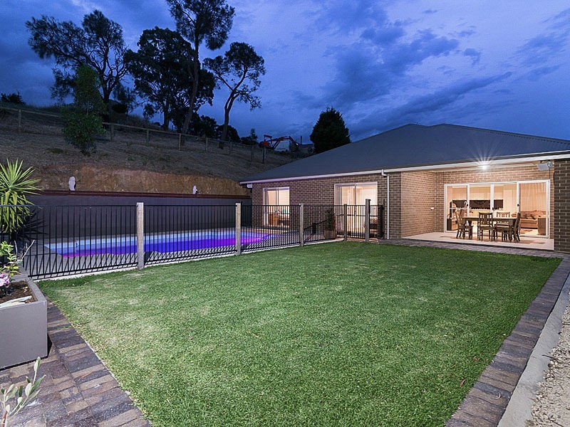 8 Vienna Court, Mount Barker SA 5251