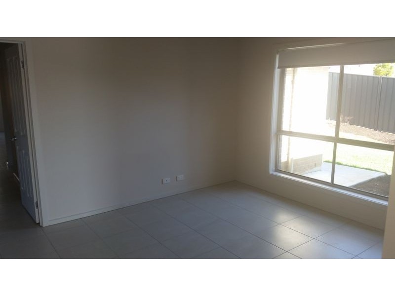 1 Saunders Close, Mount Barker SA 5251