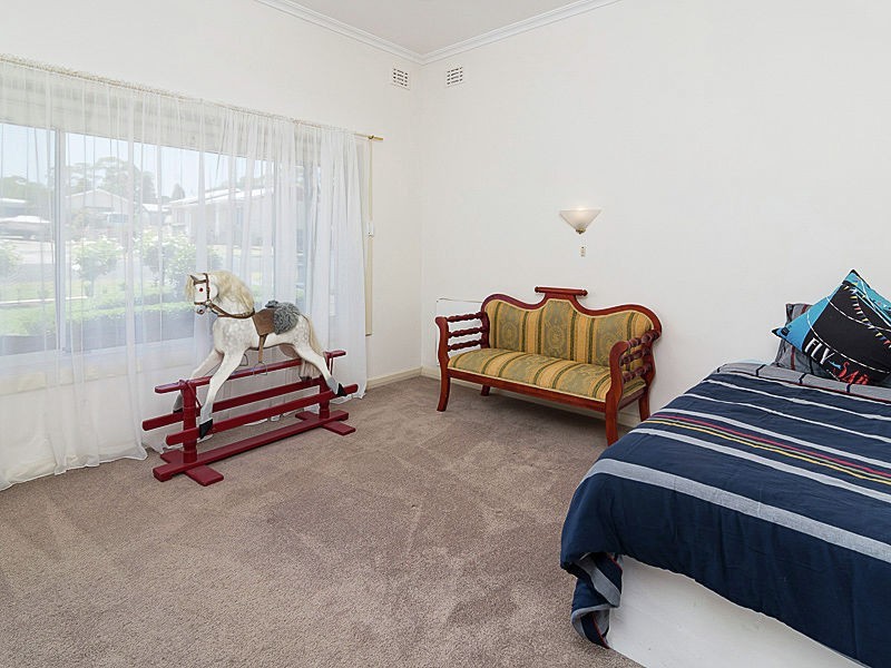 12 Stephenson St, Mount Barker SA 5251