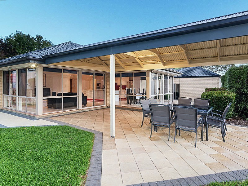 8 Bray Road, Mount Barker SA 5251