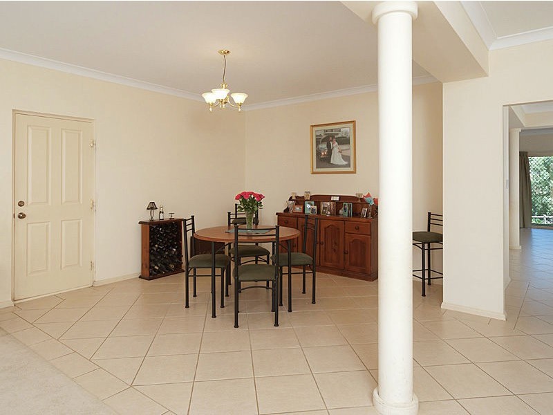 13 Fairfield Road, Mount Barker SA 5251