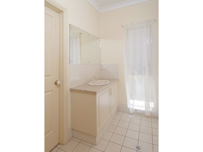 13 Fairfield Road, Mount Barker SA 5251