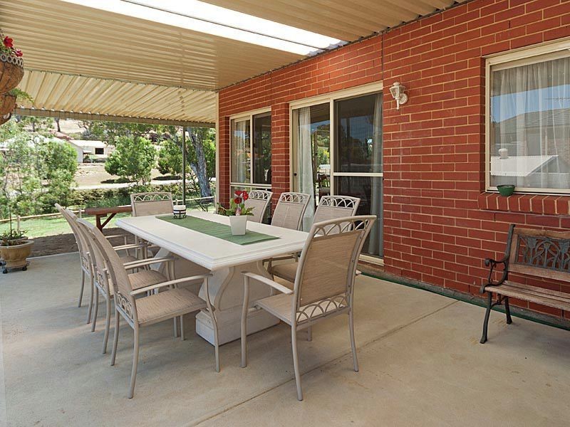 13 Fairfield Road, Mount Barker SA 5251