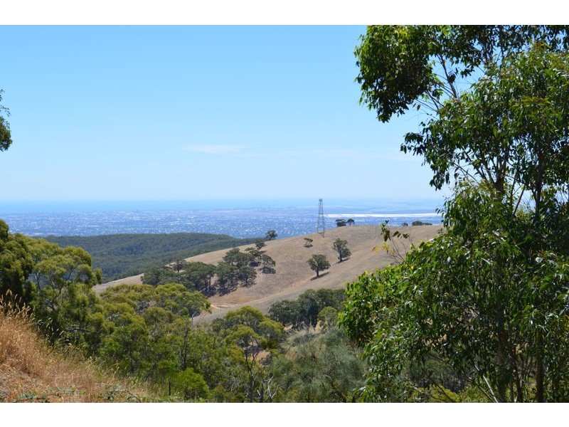 42 Cranwell Road, Summertown SA 5141